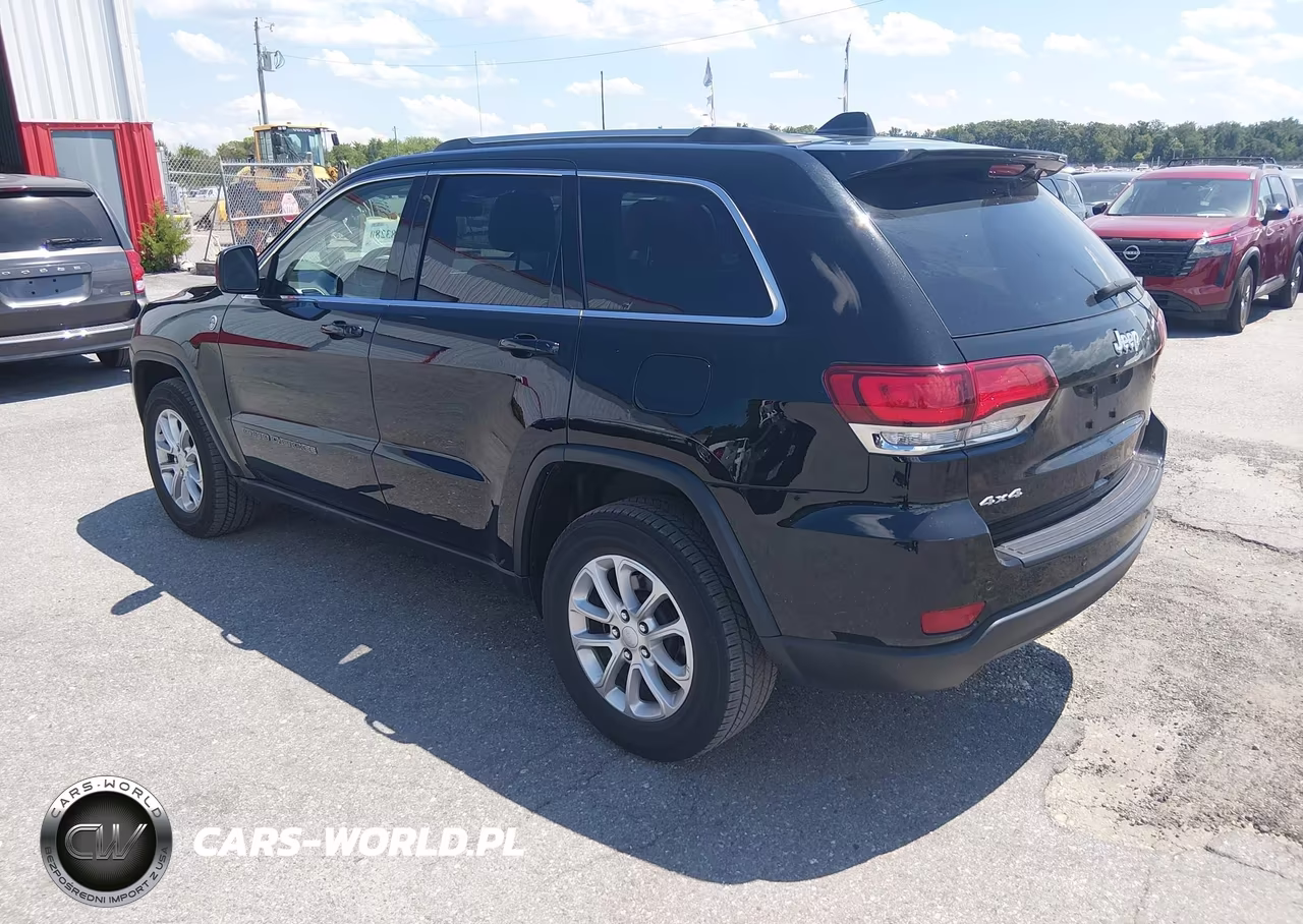 2021 Jeep Grand Cherokee Laredo E 4X4 VIN:1C4RJFAG2MC793647 - 3