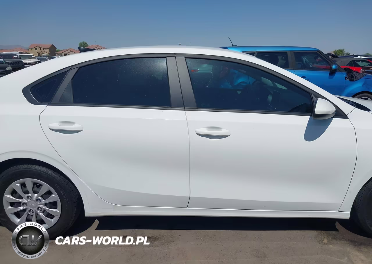 2024 Kia Forte Lx VIN:3KPF24AD8RE699461 - 13