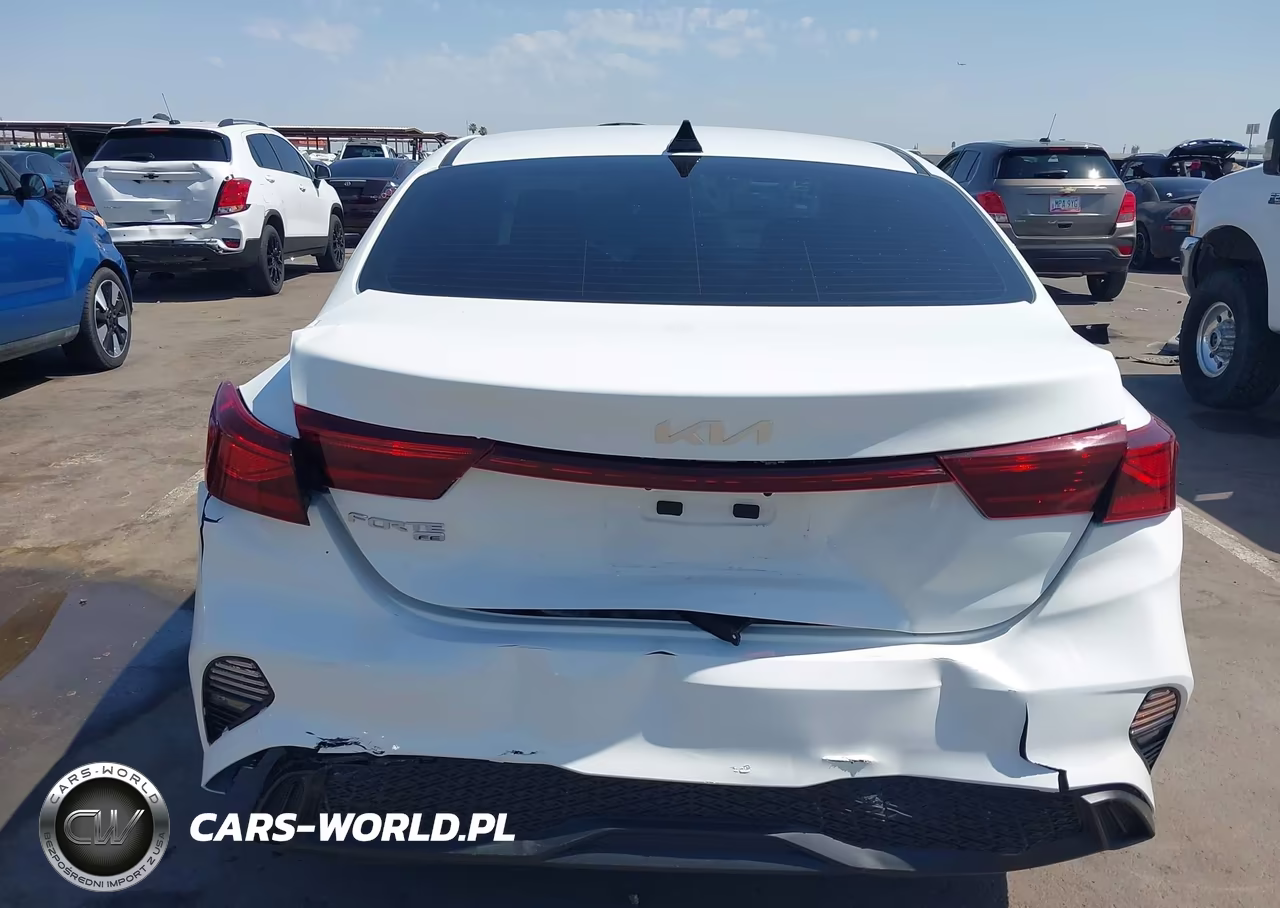 2024 Kia Forte Lx VIN:3KPF24AD8RE699461 - 16