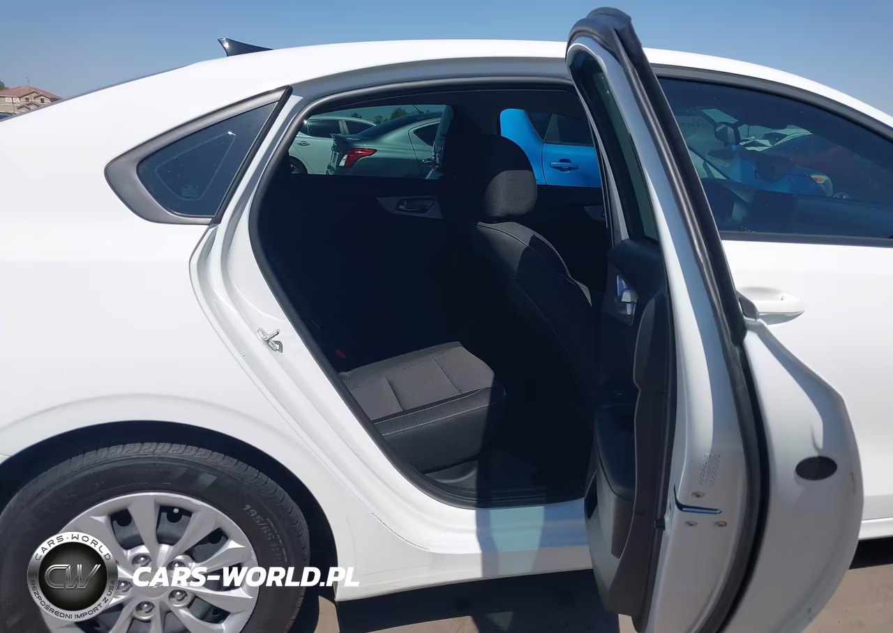 2024 Kia Forte Lx VIN:3KPF24AD8RE699461 - 8