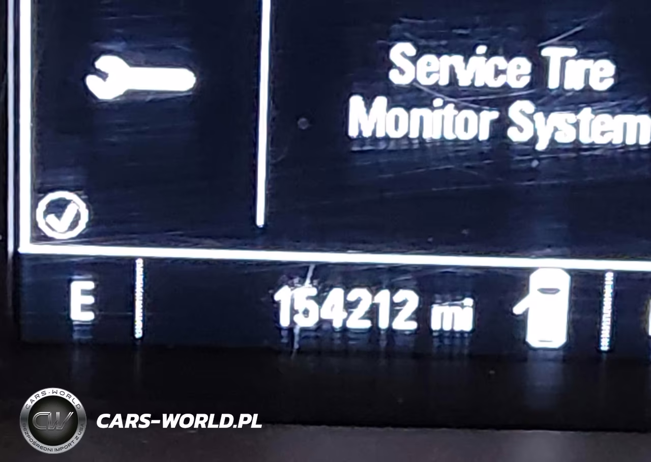 2018 Chevrolet Traverse Ls VIN:1GNERFKW5JJ156912 - 15