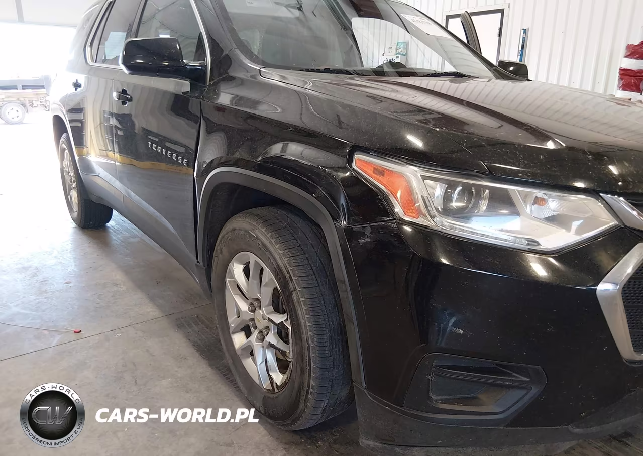 2018 Chevrolet Traverse Ls VIN:1GNERFKW5JJ156912 - 6