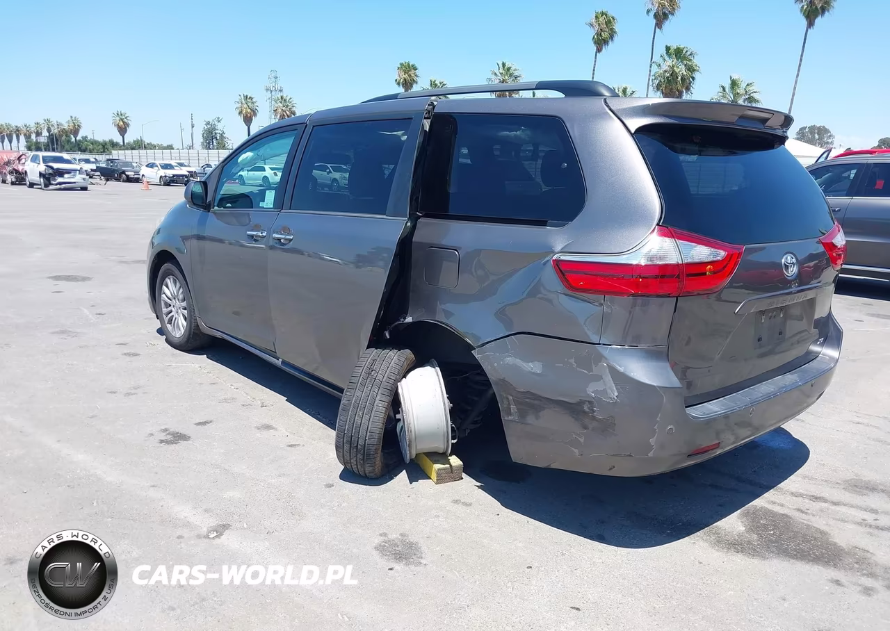 2017 Toyota Sienna Xle 8 Passenger VIN:5TDYZ3DC0HS838293 - 3