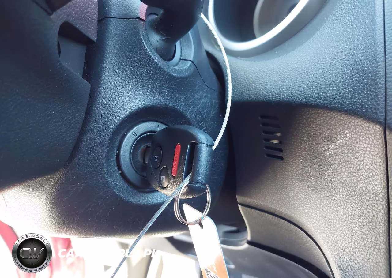 2011 Honda Fit Sport VIN:JHMGE8H55BS003562 - 11
