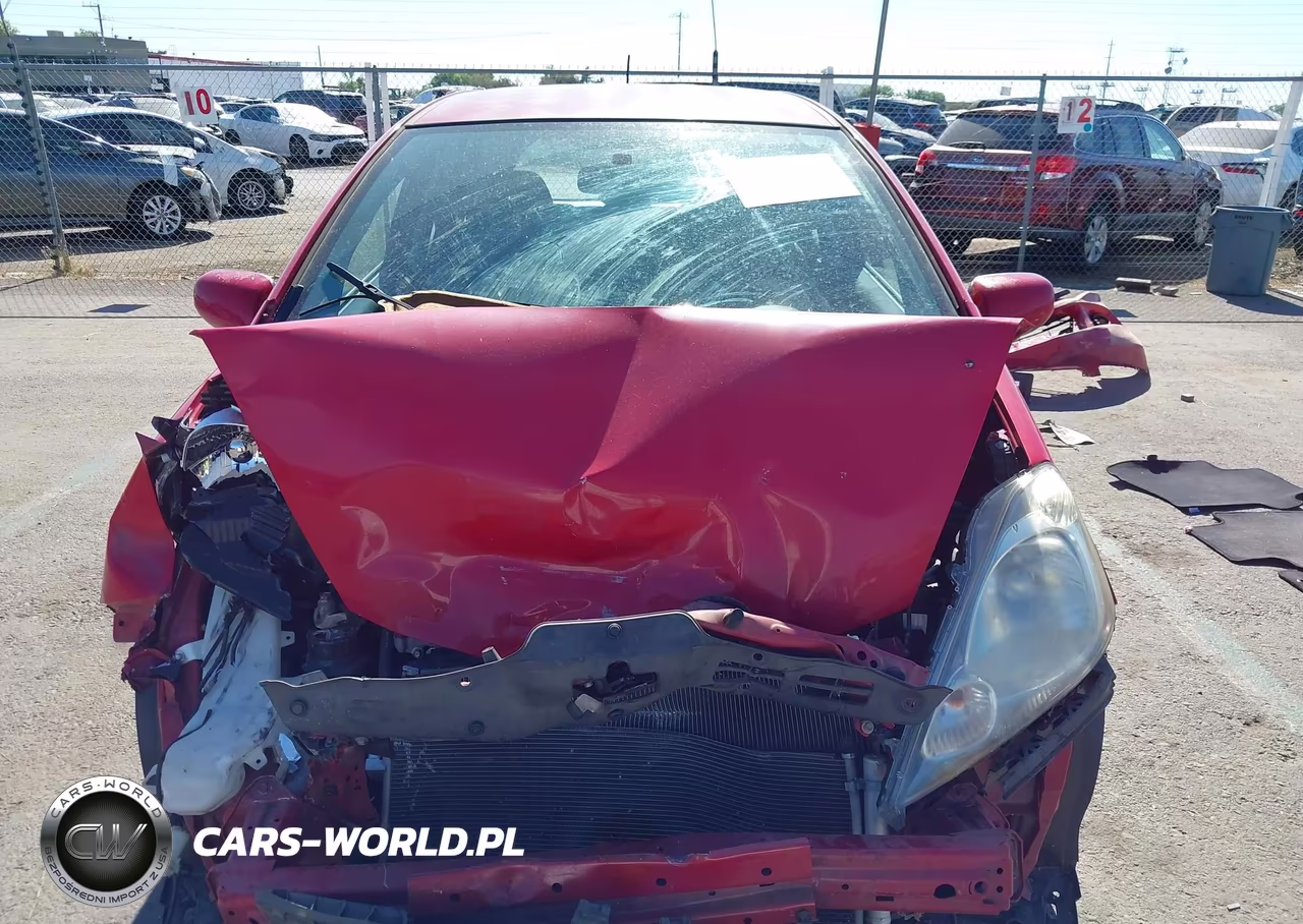 2011 Honda Fit Sport VIN:JHMGE8H55BS003562 - 15