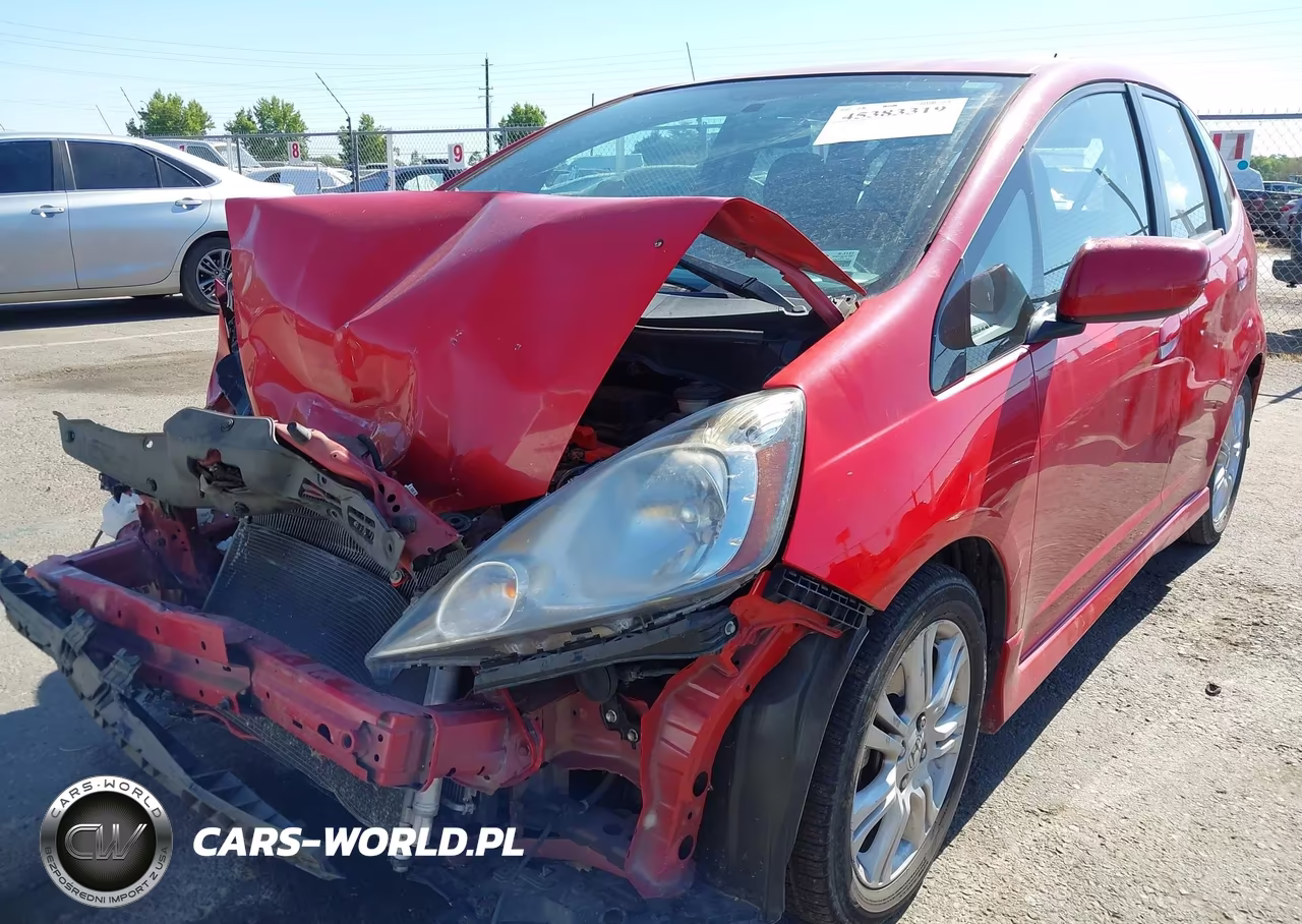 2011 Honda Fit Sport VIN:JHMGE8H55BS003562 - 6