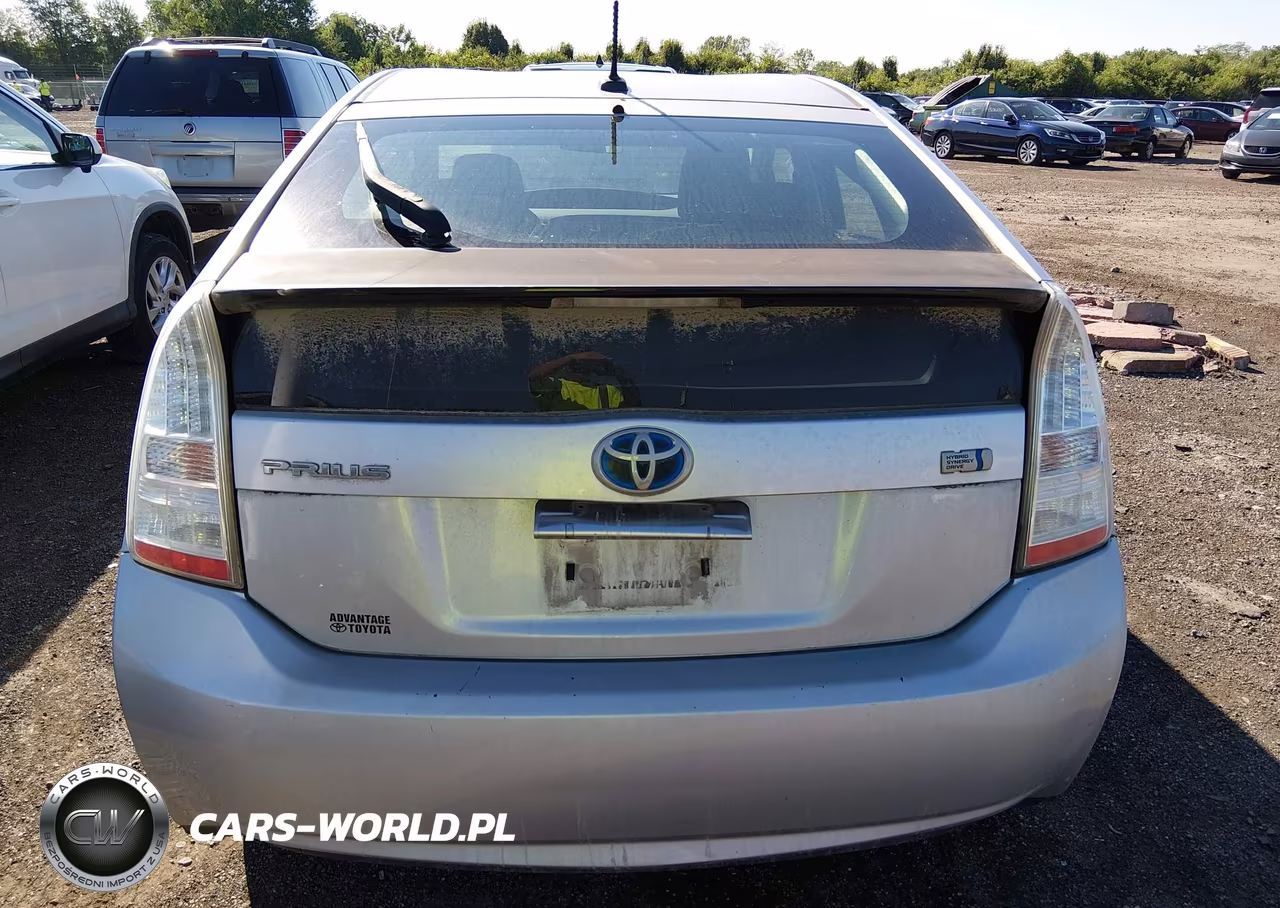 2011 Toyota Prius Three VIN:JTDKN3DU3B0265961 - 16