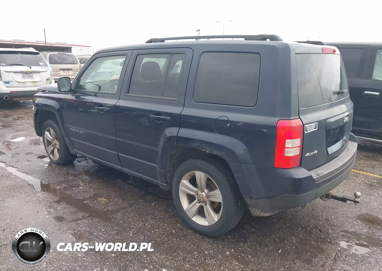 2014 Jeep Patriot Latitude VIN:1C4NJRFB5ED693776 - 3
