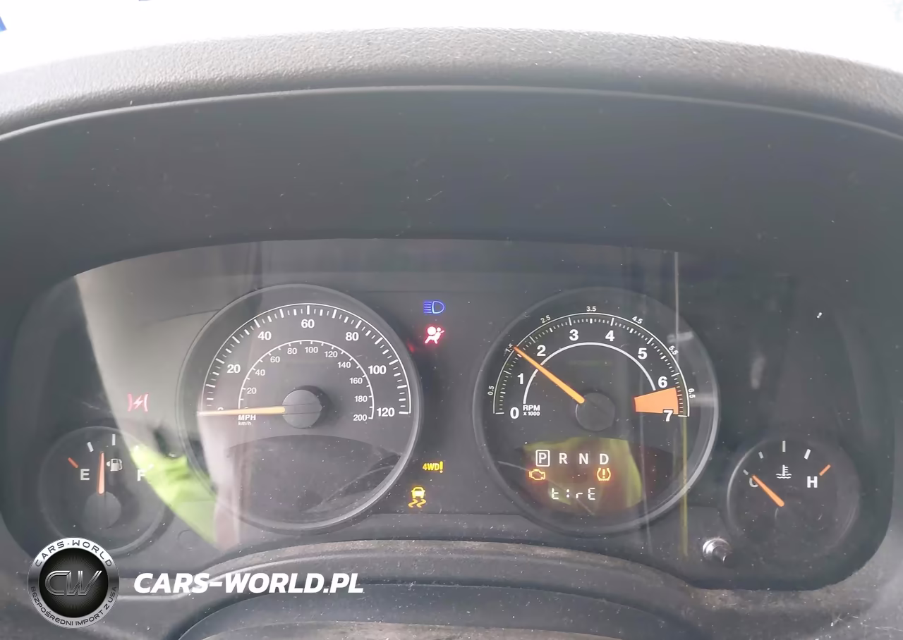 2014 Jeep Patriot Latitude VIN:1C4NJRFB5ED693776 - 7