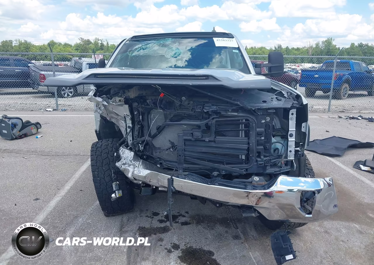 2017 Chevrolet Silverado 1500 1Lt VIN:3GCUKREC2HG136169 - 13