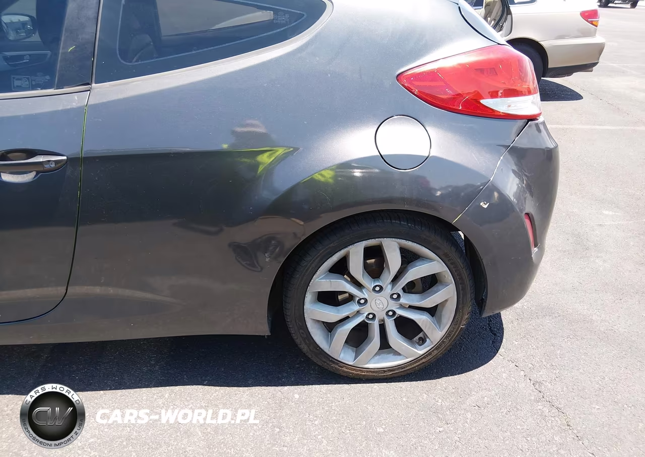 2012 Hyundai Veloster Base W-Black VIN:KMHTC6AD6CU036227 - 12