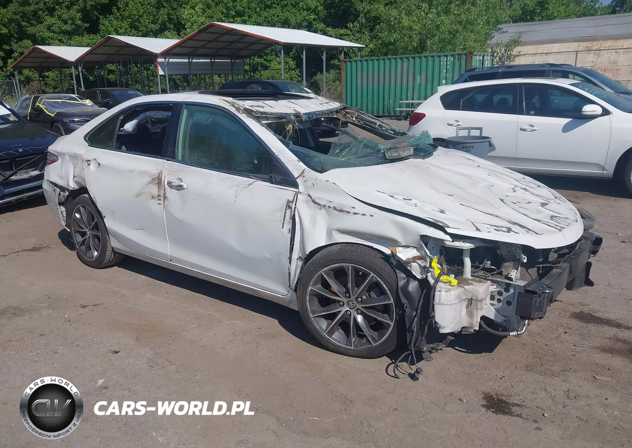 2016 Toyota Camry Xse – zdjęcie 1 z 16