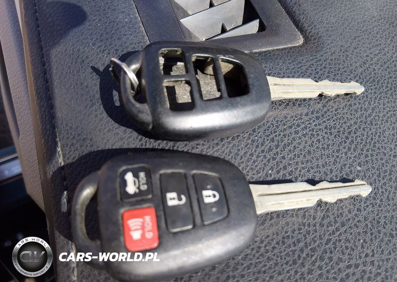 2014 Toyota Corolla Le Plus VIN:2T1BURHE5EC008917 - 11