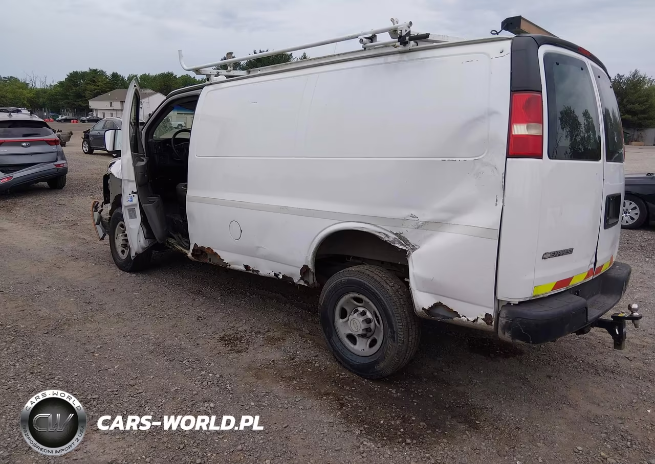 2007 Chevrolet Express Cargo Van Work Van VIN:1GCHG35U971249638 - 3