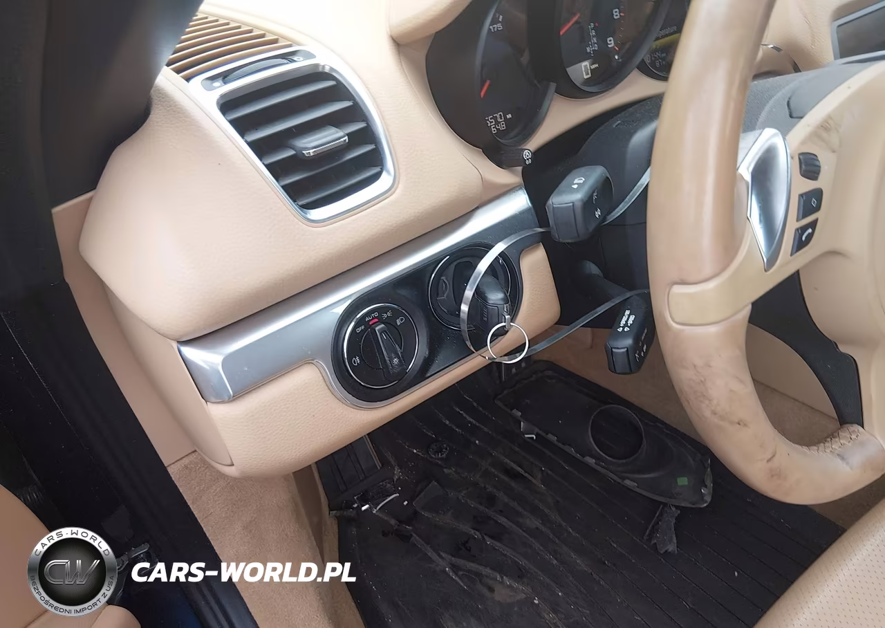 2013 Porsche Boxster VIN:WP0CA2A83DS113980 - 11