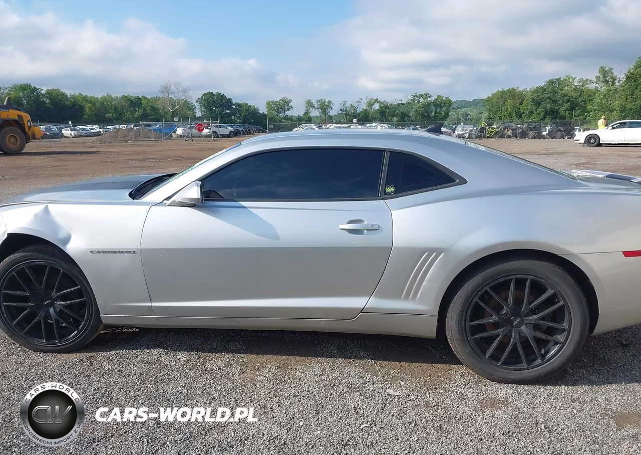 2010 Chevrolet Camaro 2Lt VIN:2G1FC1EV9A9141581 - 14