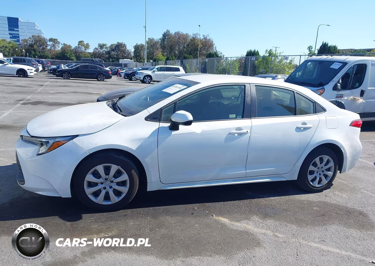 2025 Toyota Corolla Hybrid Le VIN:JTDBCMFE6S3069402 - 14