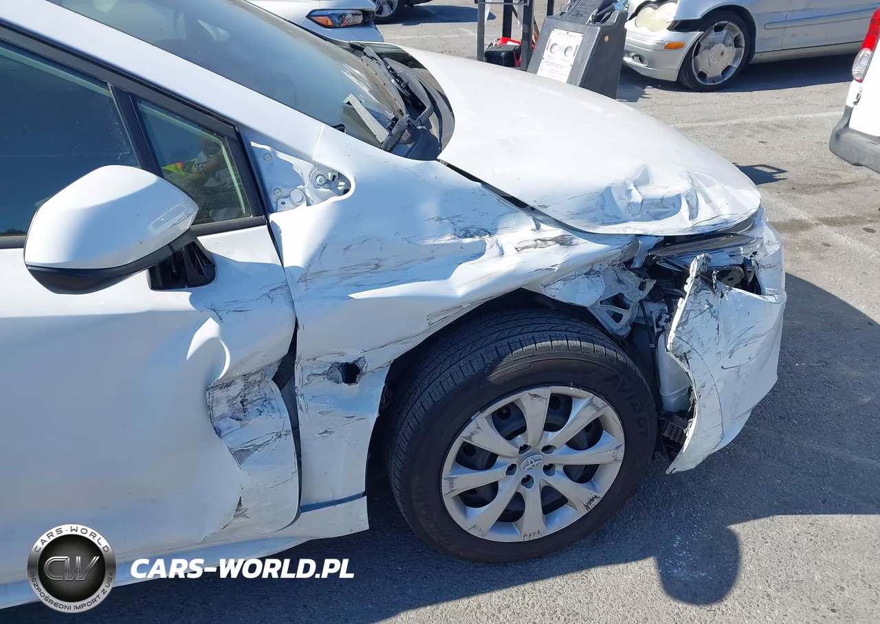 2025 Toyota Corolla Hybrid Le VIN:JTDBCMFE6S3069402 - 18