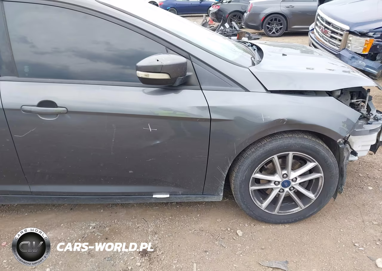 2017 Ford Focus Se VIN:1FADP3F28HL205833 - 14