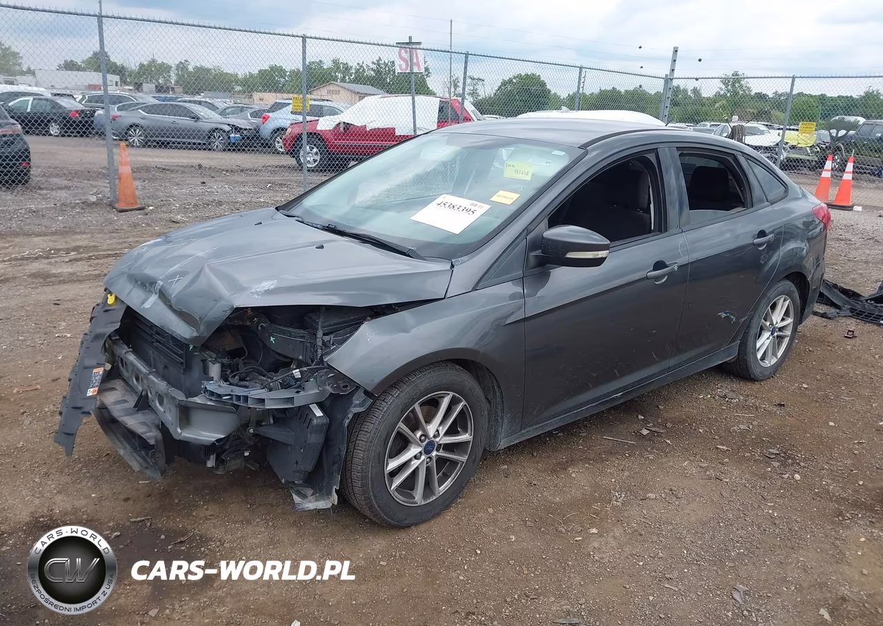 2017 Ford Focus Se VIN:1FADP3F28HL205833 - 2