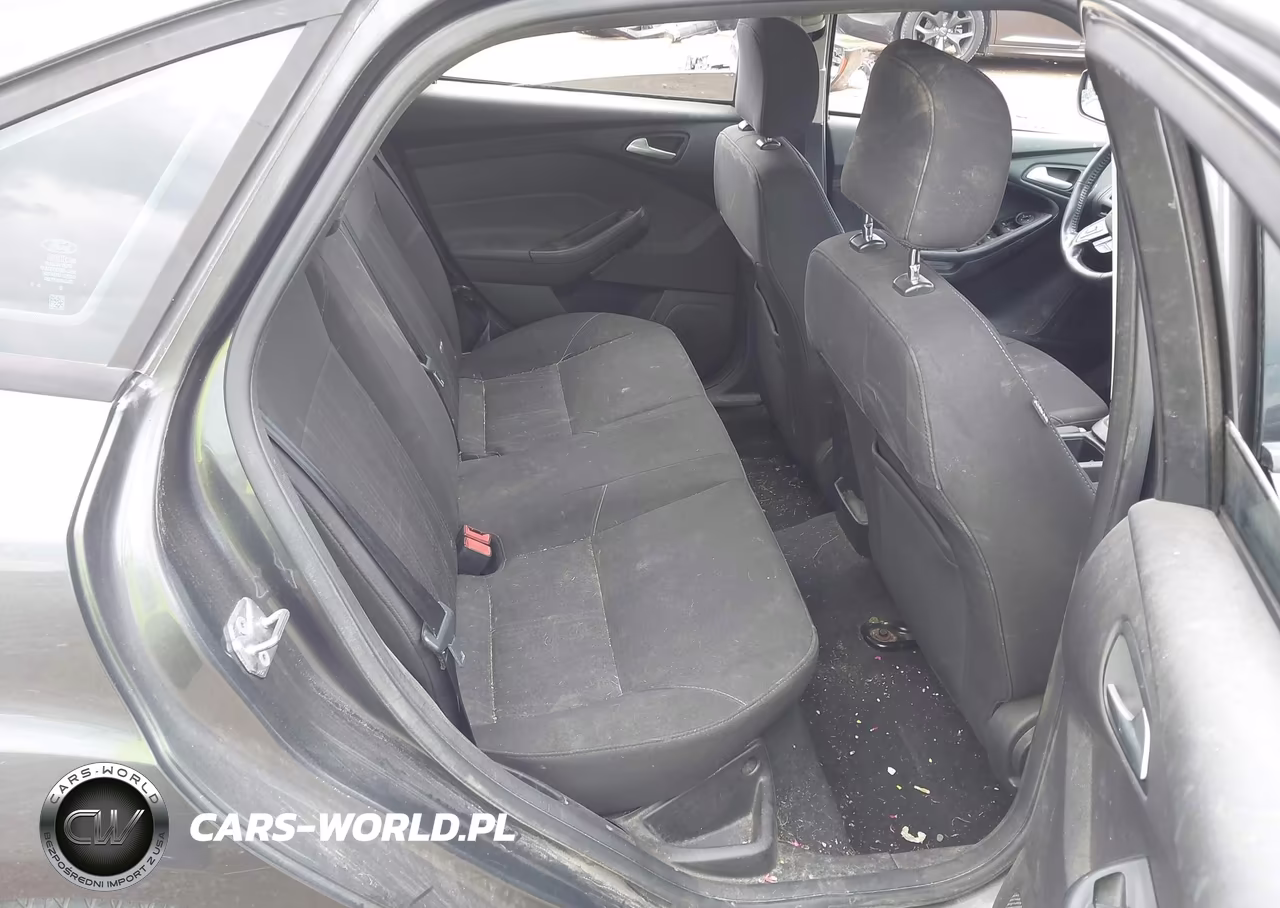 2017 Ford Focus Se VIN:1FADP3F28HL205833 - 8