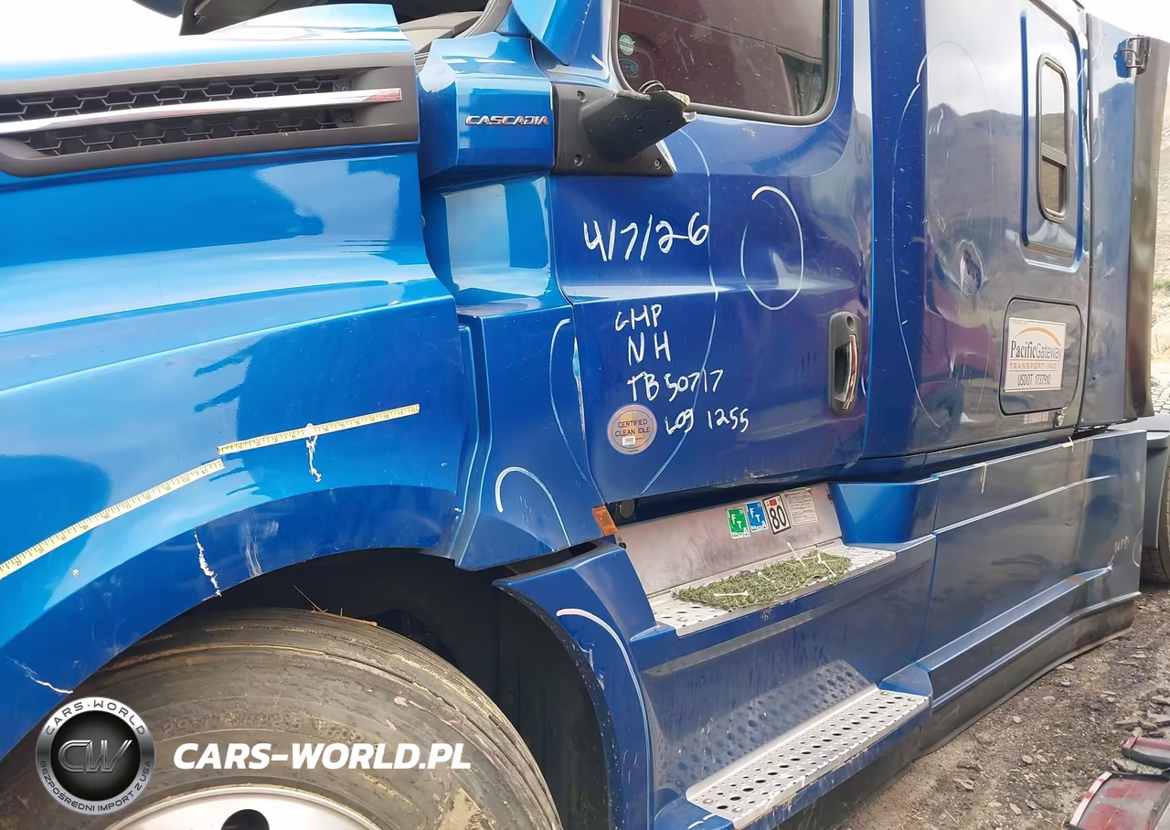 2023 Freightliner New Cascadia 126 VIN:1FUJHHDR2PLNW7932 - 23