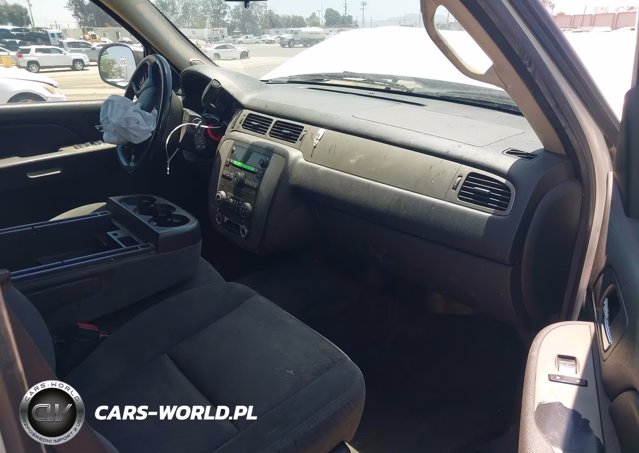 2009 Chevrolet Tahoe Ls VIN:1GNFC13C29R172995 - 5