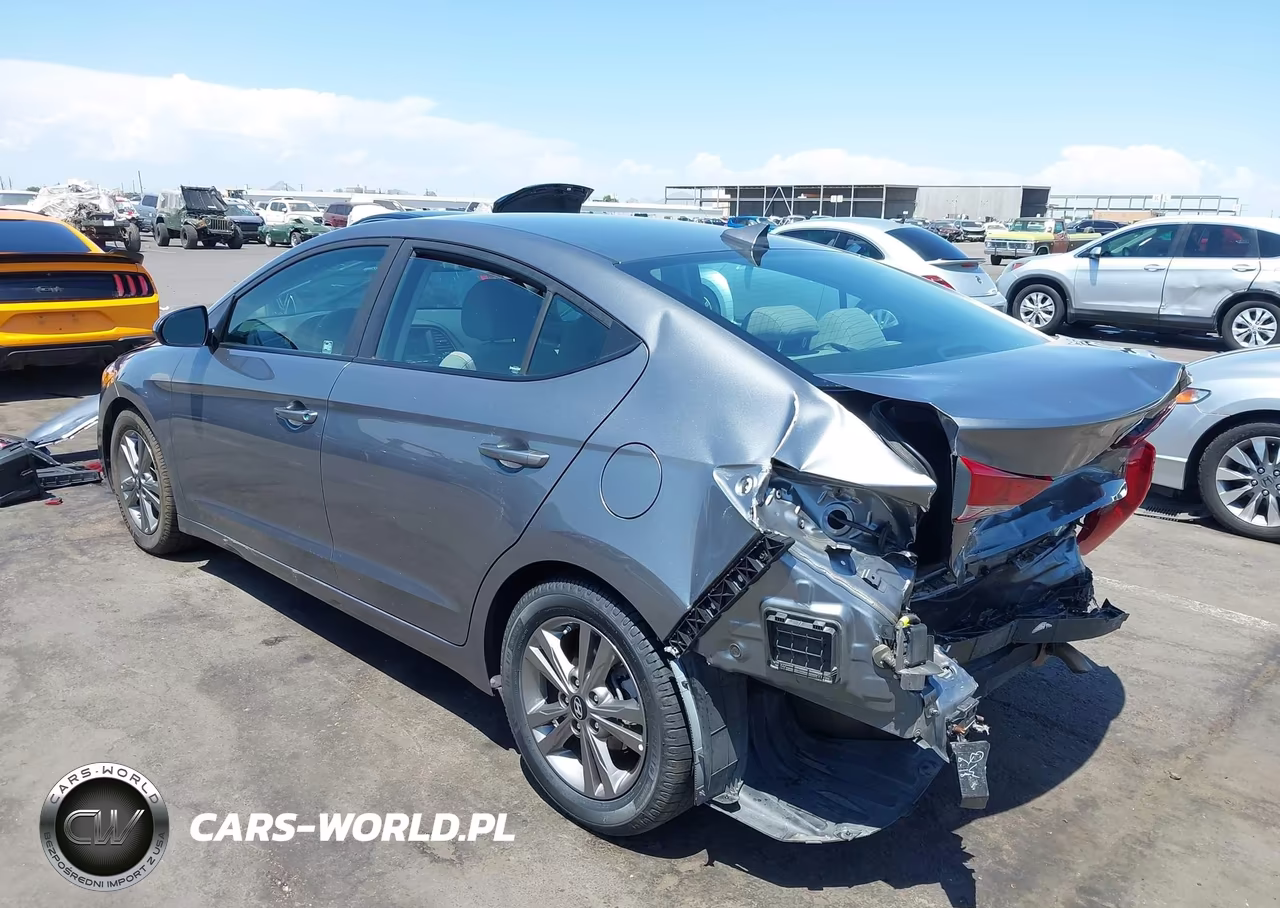 2018 Hyundai Elantra Sel VIN:5NPD84LF6JH298561 - 3
