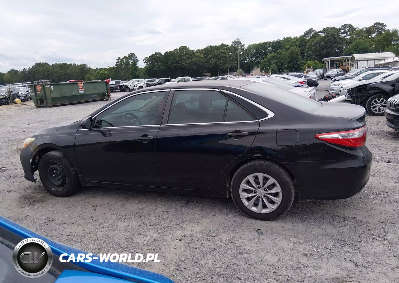 2016 Toyota Camry Le VIN:4T1BF1FK1GU610347 - 14
