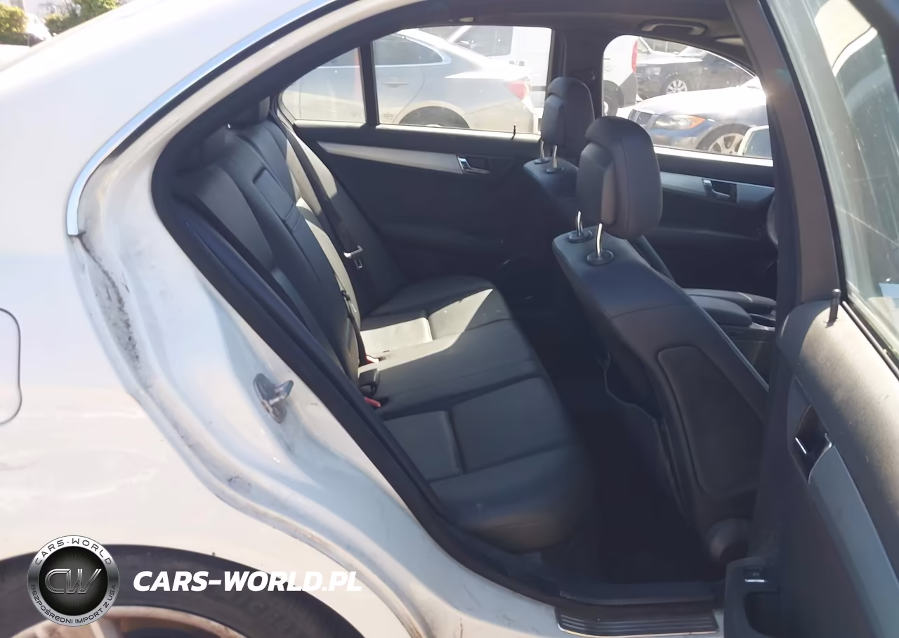 2010 Mercedes-Benz C 300 Sport VIN:WDDGF5EB1AR129565 - 8