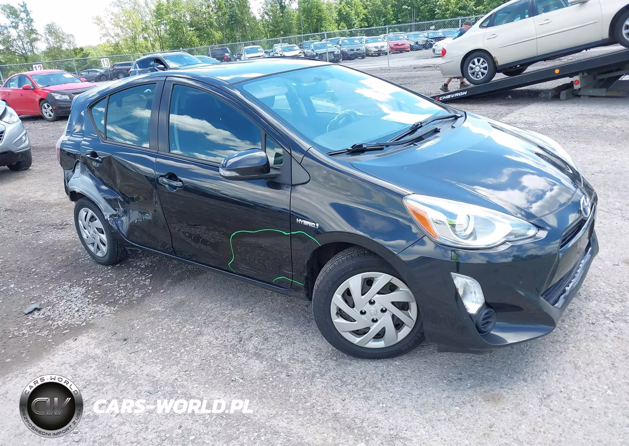 2015 Toyota Prius C Three