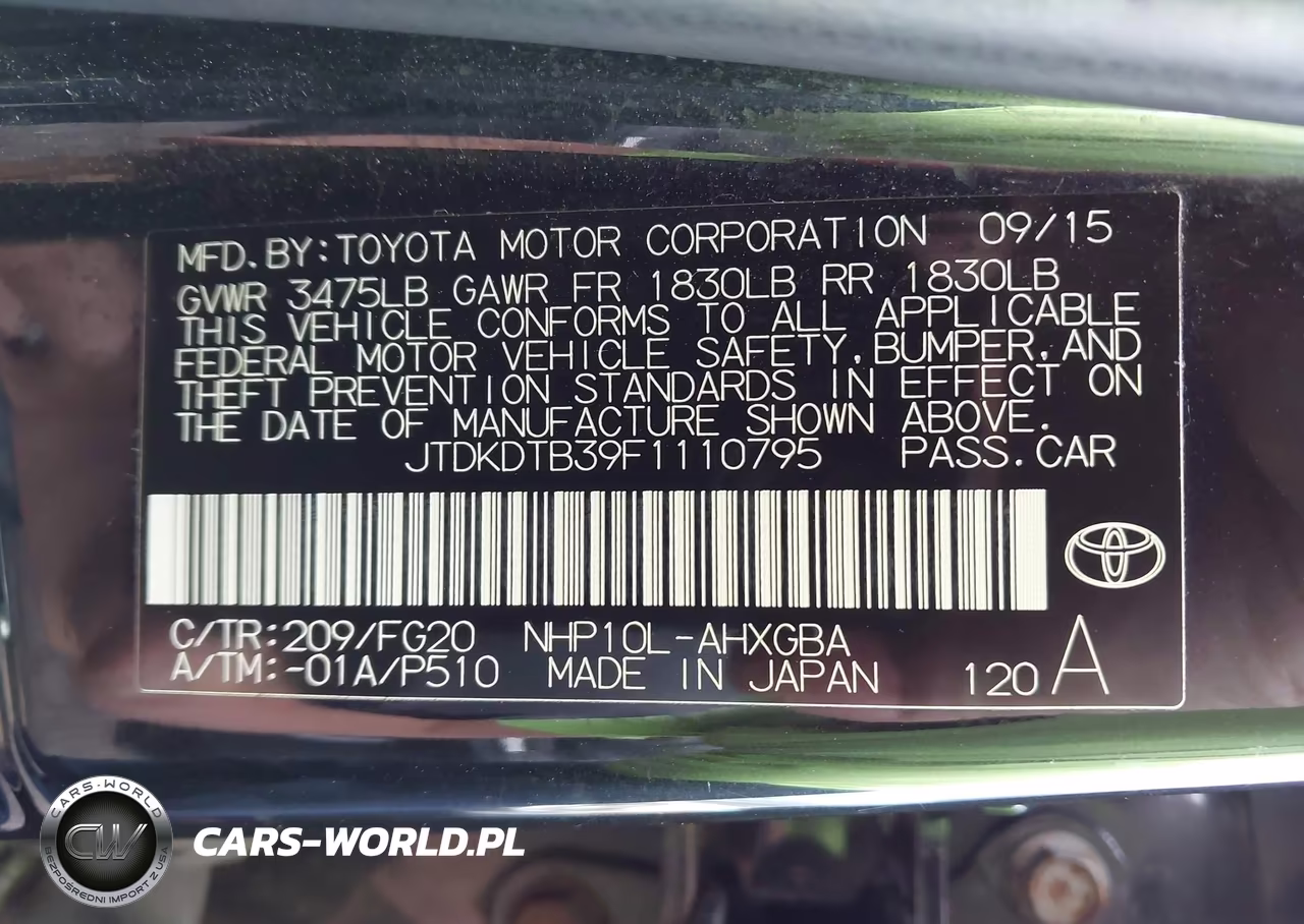 2015 Toyota Prius C Three VIN:JTDKDTB39F1110795 - 9
