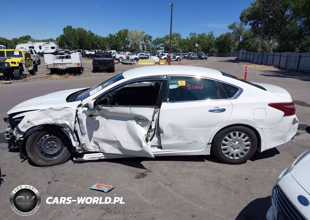2018 Nissan Altima 2.5 S VIN:1N4AL3AP3JC472465 - 15