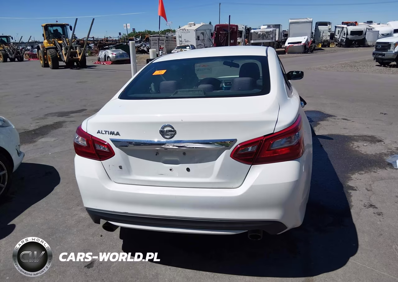 2018 Nissan Altima 2.5 S VIN:1N4AL3AP3JC472465 - 17