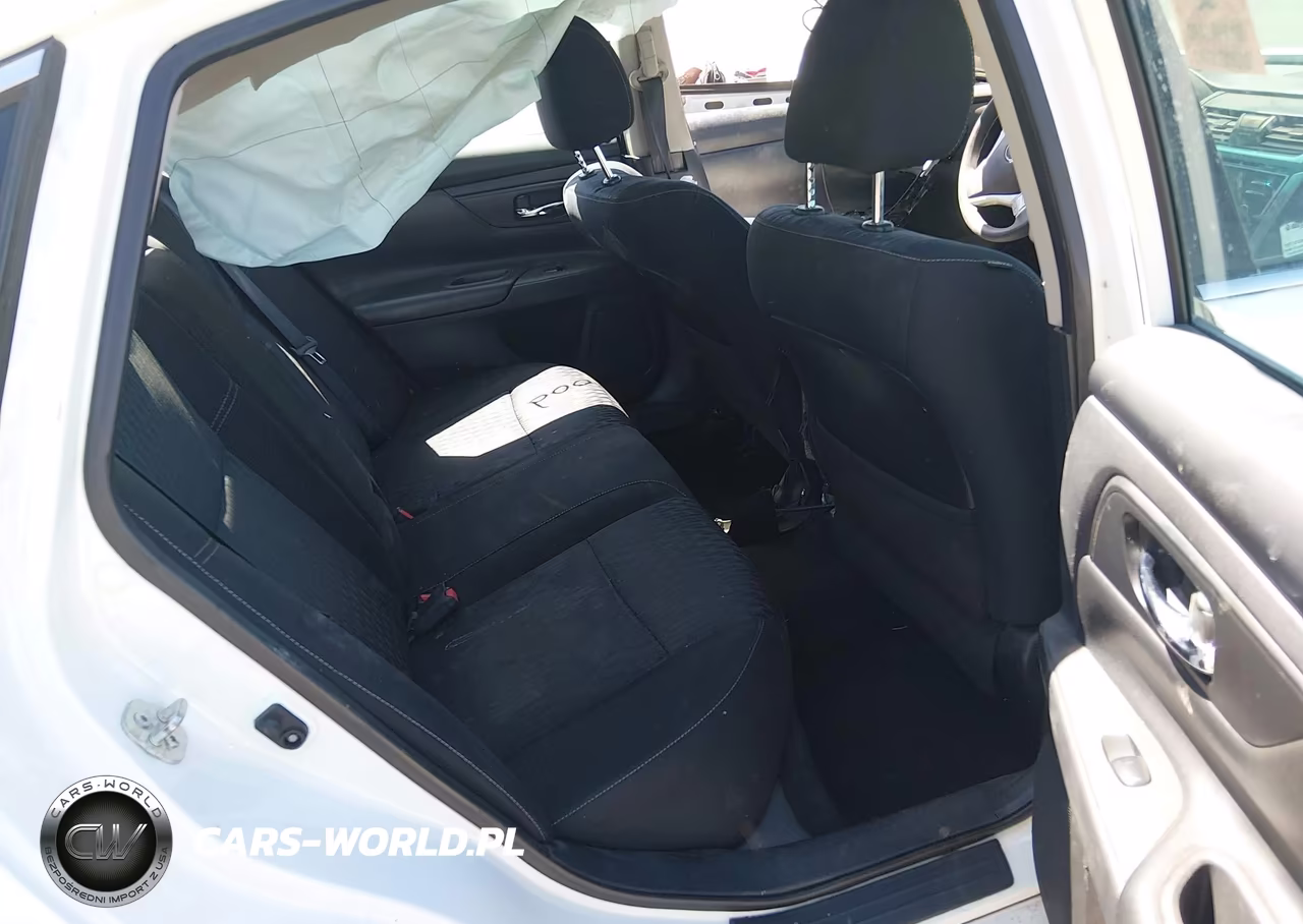 2018 Nissan Altima 2.5 S VIN:1N4AL3AP3JC472465 - 8