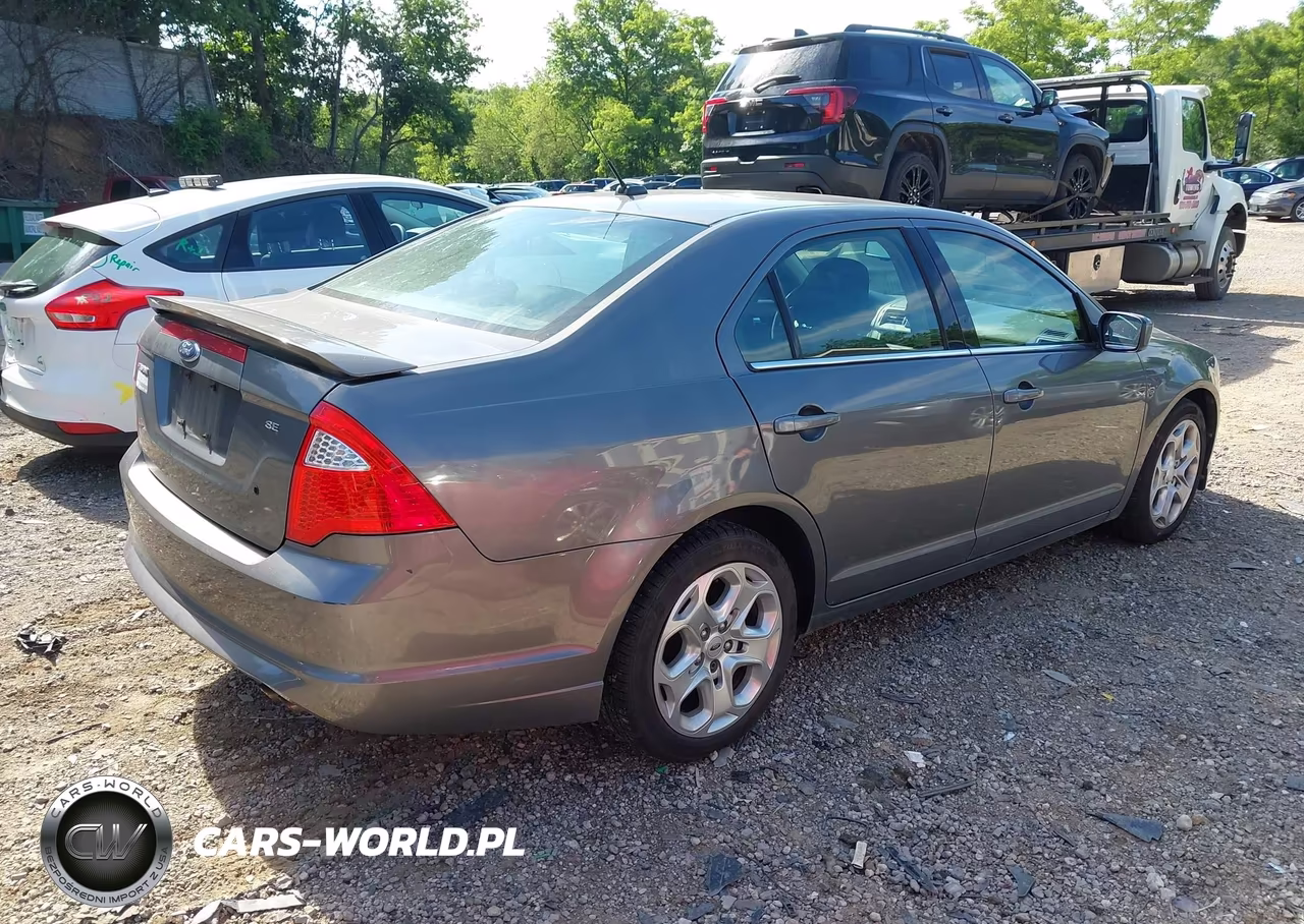 2010 Ford Fusion Se VIN:3FAHP0HA9AR197799 - 4