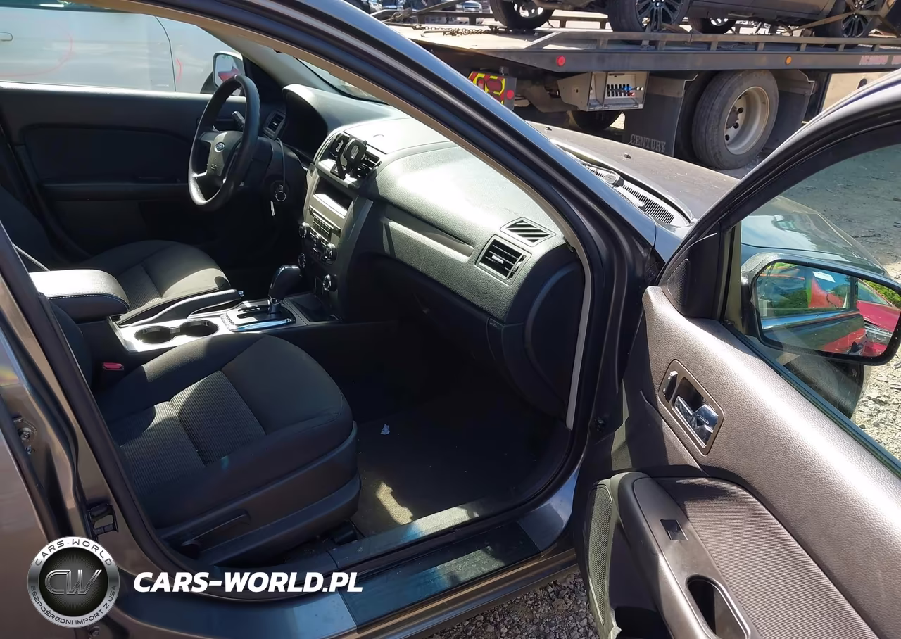 2010 Ford Fusion Se VIN:3FAHP0HA9AR197799 - 5