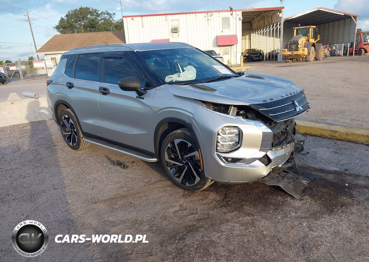 2022 Mitsubishi Outlander Black Edition 2Wd-Se 2.5 2Wd-Se Launch Edition 2Wd – zdjęcie 1 z 17