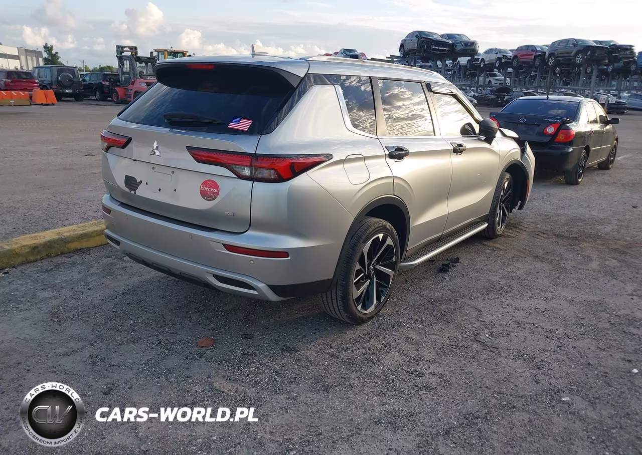 2022 Mitsubishi Outlander Black Edition 2Wd-Se 2.5 2Wd-Se Launch Edition 2Wd VIN:JA4J3UA89NZ084128 - 4