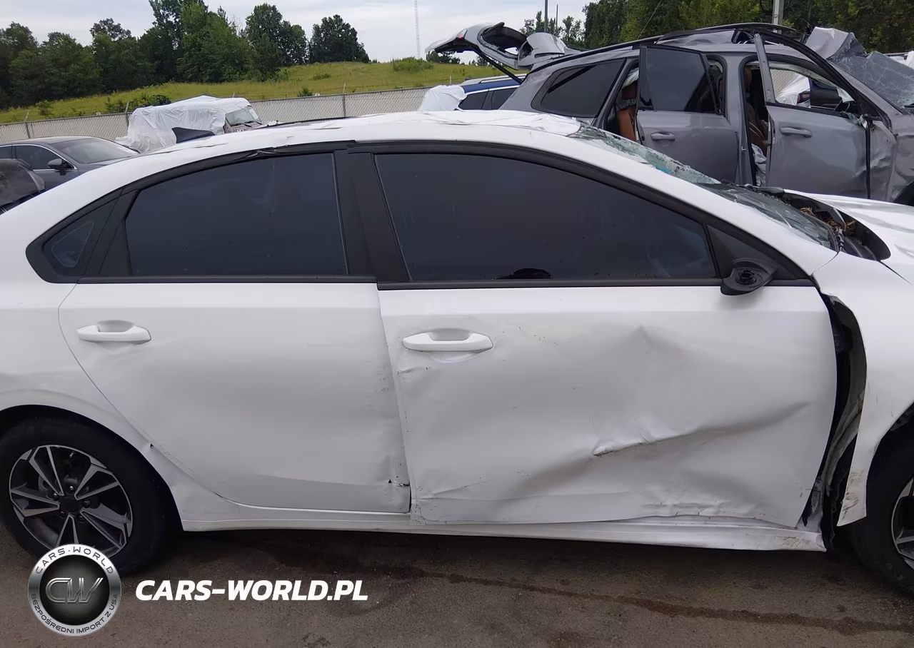 2024 Kia Forte Lxs VIN:3KPF24AD1RE822629 - 14