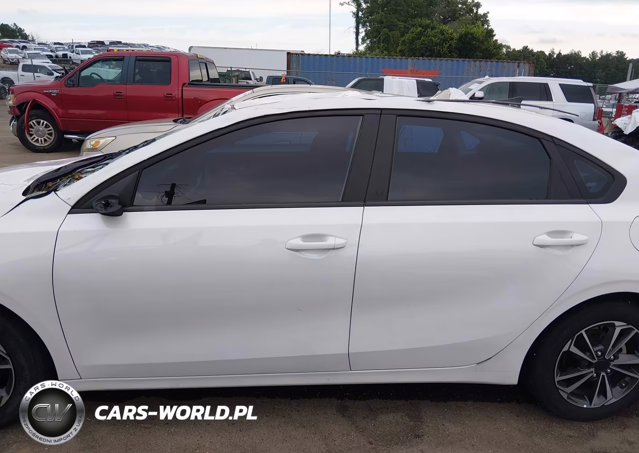 2024 Kia Forte Lxs VIN:3KPF24AD1RE822629 - 15