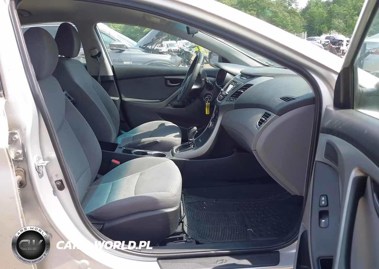 2016 Hyundai Elantra Se VIN:5NPDH4AE9GH722415 - 5