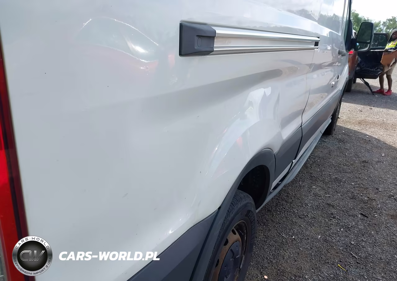 2015 Ford Transit-150 VIN:1FTNE2CV9FKB13324 - 19
