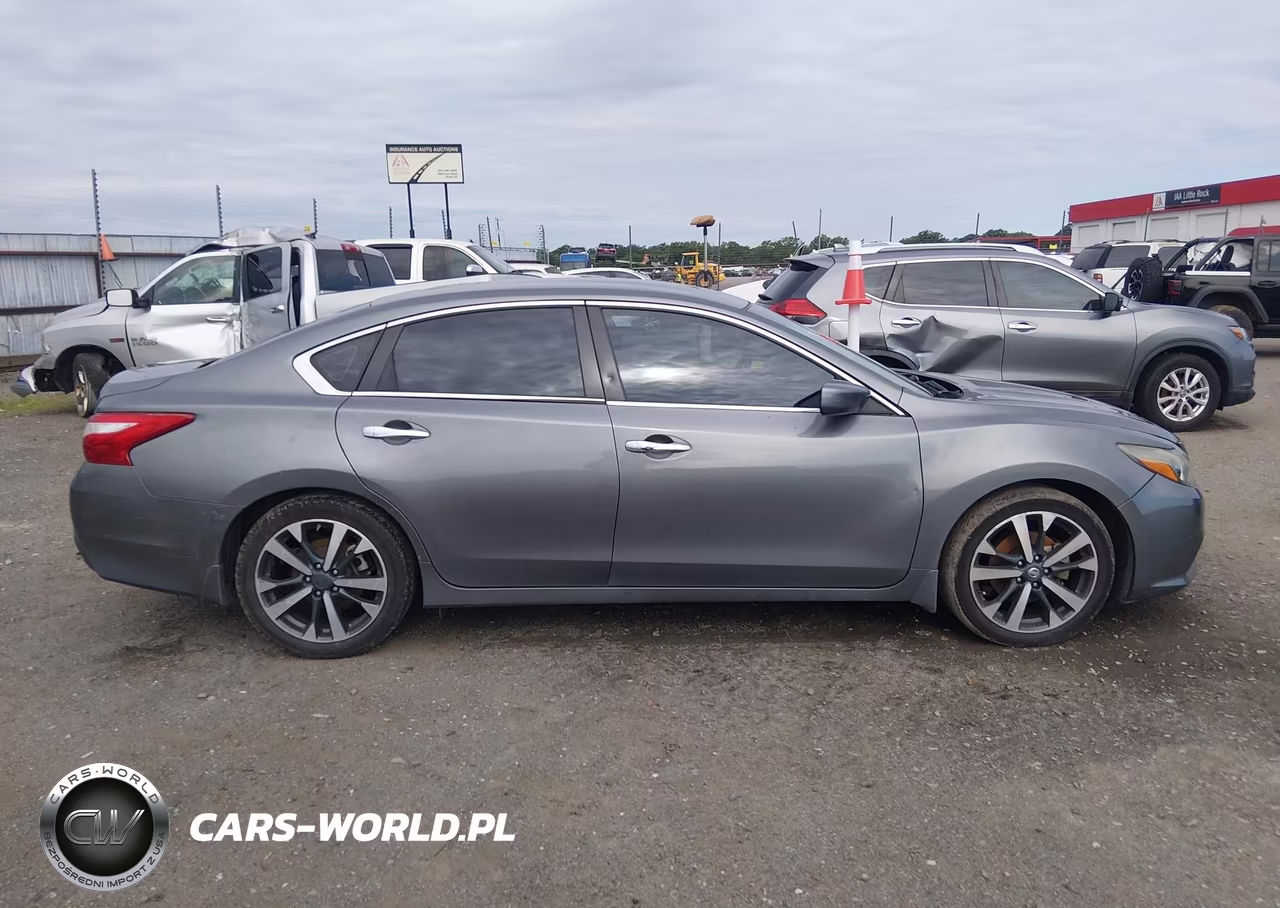 2016 Nissan Altima 2.5 Sr VIN:1N4AL3AP0GC213358 - 13