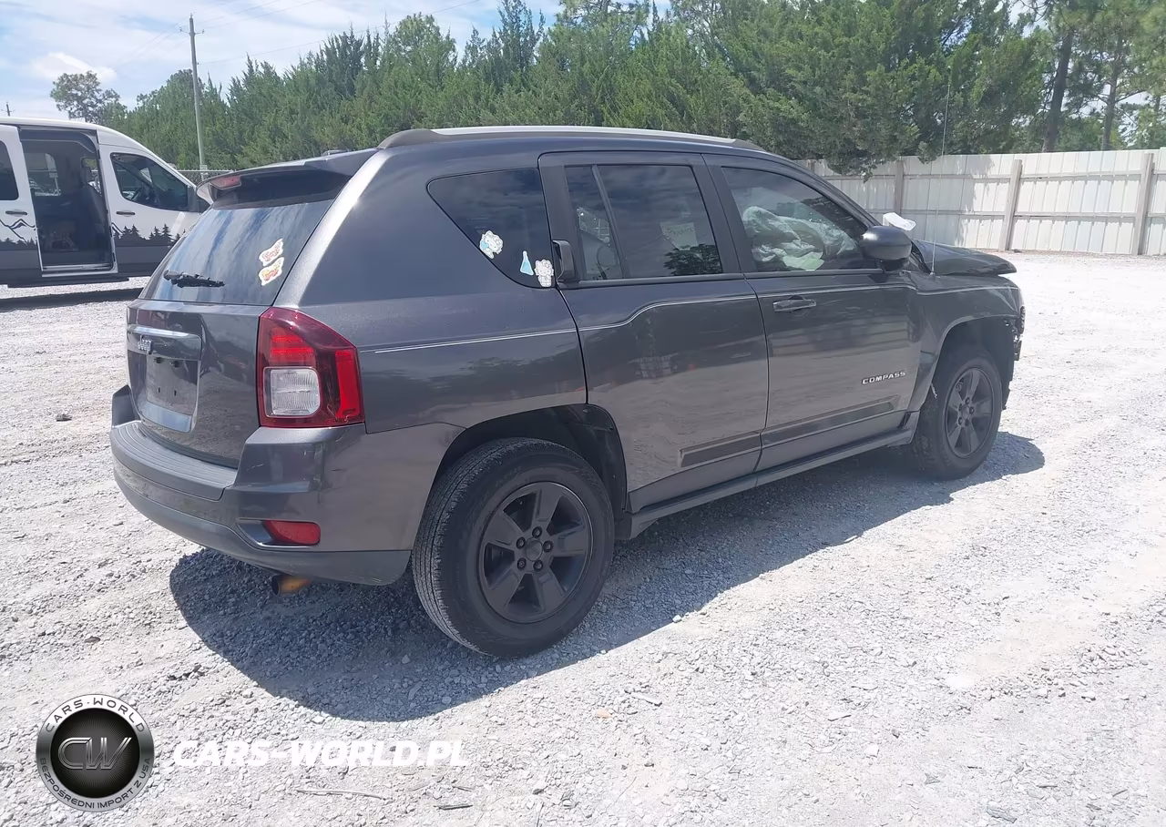 2016 Jeep Compass Sport VIN:1C4NJCBA9GD815066 - 4