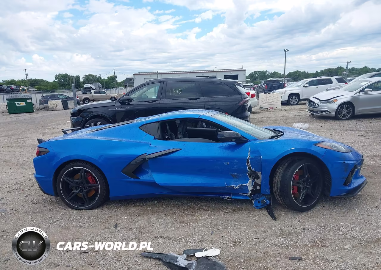 2025 Chevrolet Corvette Stingray VIN:1G1YA2D46S5104175 - 12