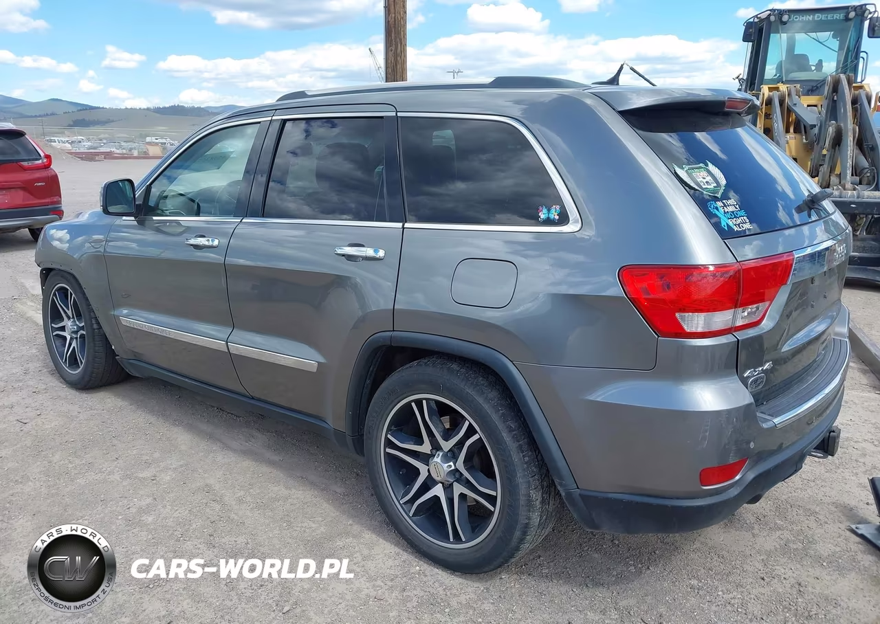 2013 Jeep Grand Cherokee Overland Summit VIN:1C4RJFCT5DC572666 - 3
