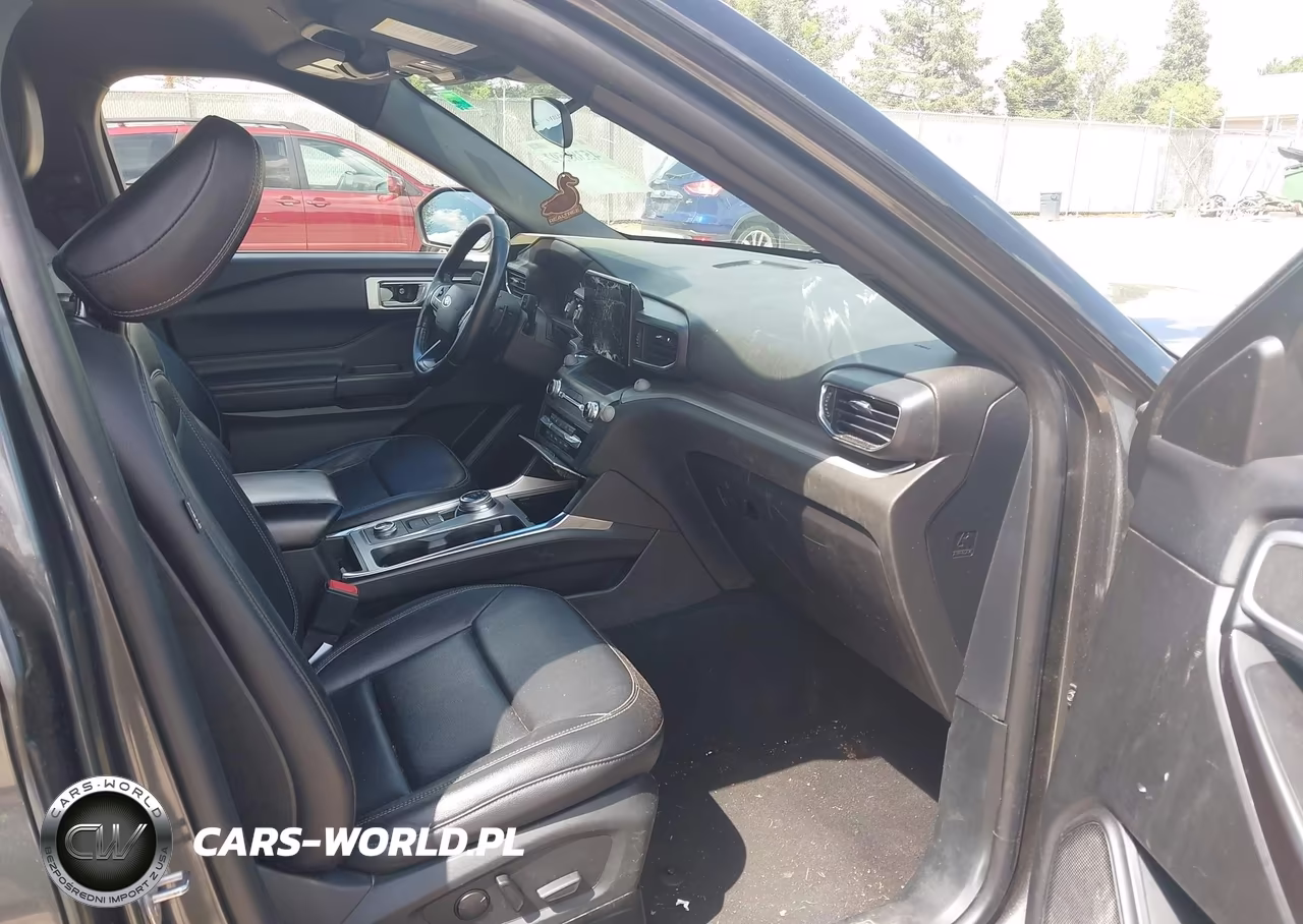 2020 Ford Explorer Xlt VIN:1FMSK8DH7LGA31058 - 5