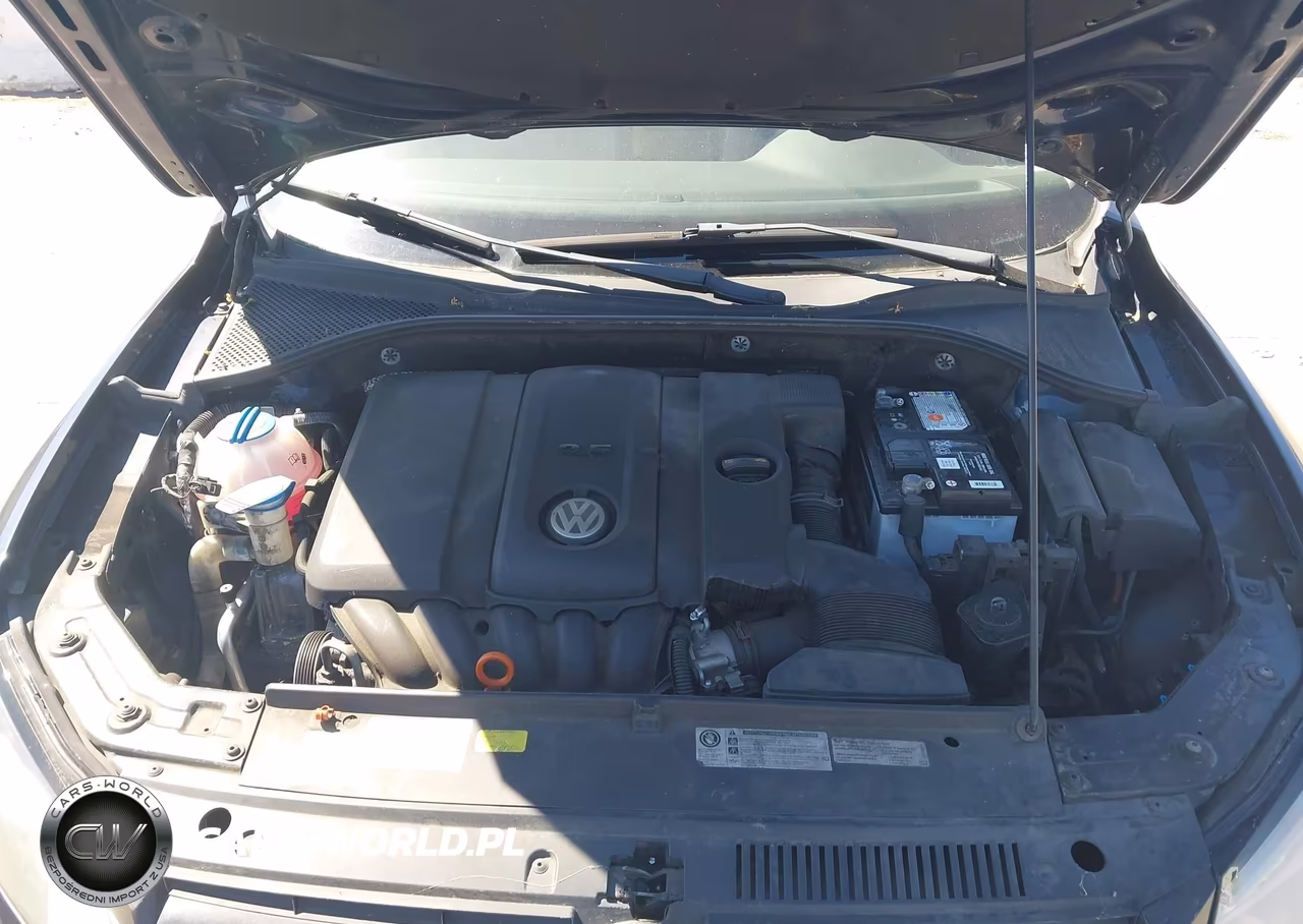 2012 Volkswagen Passat 2.5L Se VIN:1VWBP7A35CC013803 - 10