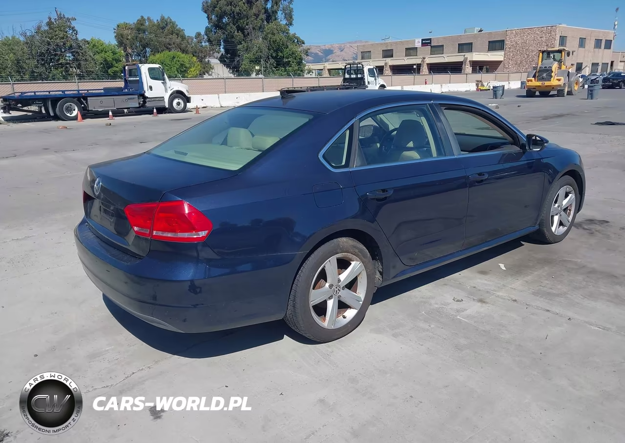 2012 Volkswagen Passat 2.5L Se VIN:1VWBP7A35CC013803 - 4
